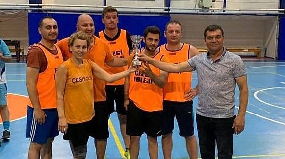 ÖĞRETMENLER ARASI VOLEYBOL TURNUVASI SONA ERDİ