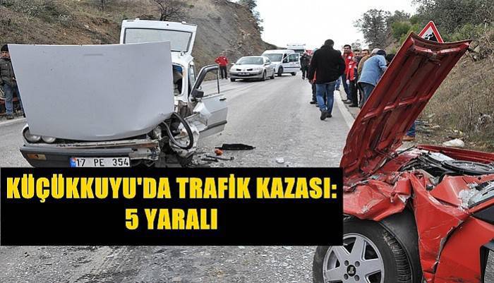 Küçükkuyu'da Trafik Kazası: 5 Yaralı