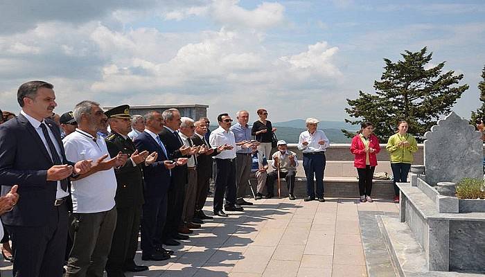 Gelibolu'da Ece Bey mezarı başında anıldı