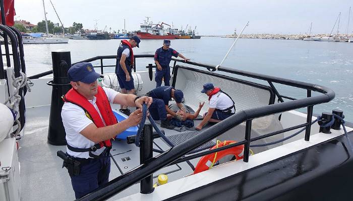 Kano üzerinde baygınlık geçirdi, Sahil Güvenlik kurtardı