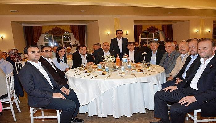 Biga'da muhtarlar iftarda bir araya geldi