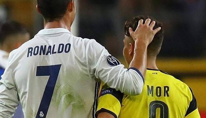 Emre Mor ve Ronaldo sosyal medyayı salladı!