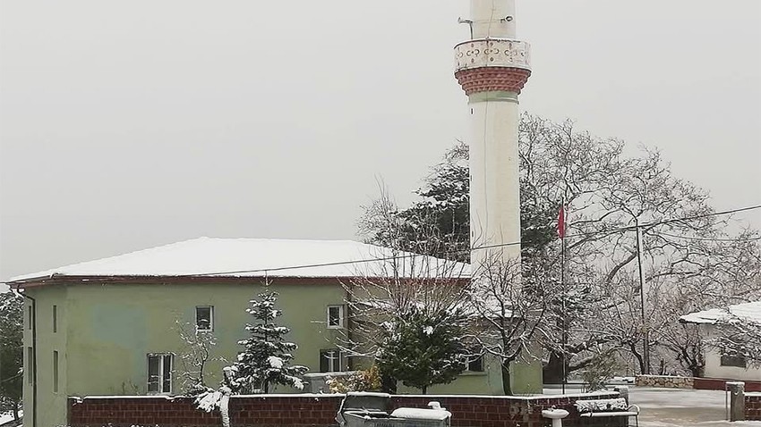 Çanakkale’de yüksek kesimler beyaz örtüyle kaplandı