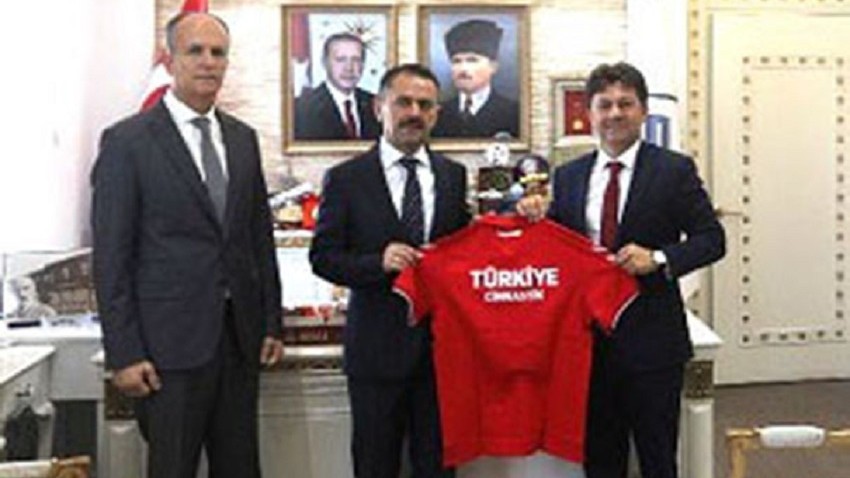 Türkiye Cimnastik Federasyonu Başkanı Suat Çelen, Vali İlhami Aktaş'ı Ziyaret Etti