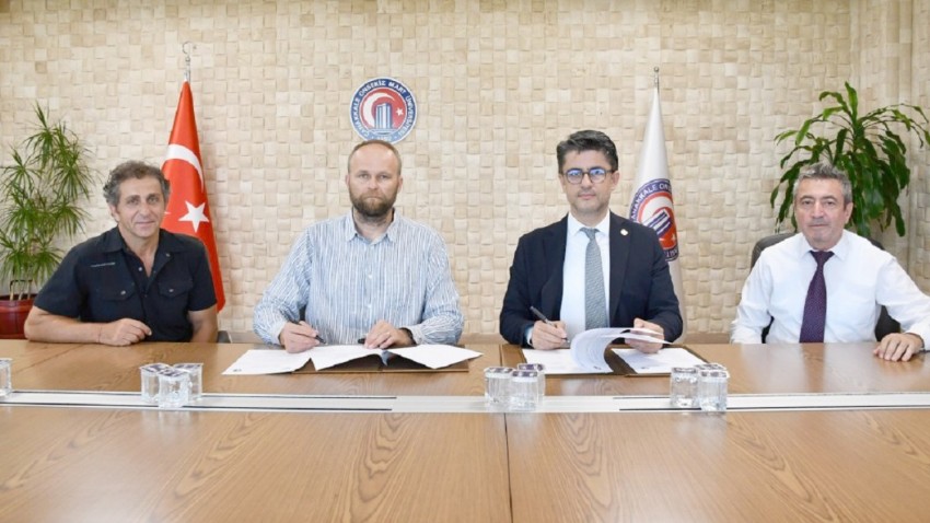 Çanakkale Onsekiz Mart Üniversitesi, Çek Cumhuriyeti Savunma Üniversitesi ile İş Birliği Protokolü İmzaladı
