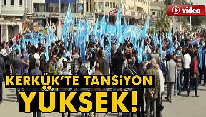  Kerkük'te Türkmenlerden 'bayrak' protestosu