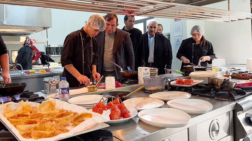 Gökçeada Meslek Lisesi öğrencilerinden gastronomi şöleni