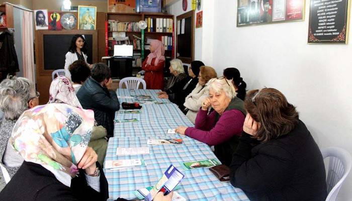 Kanser hakkında kadınlara bilgi verildi