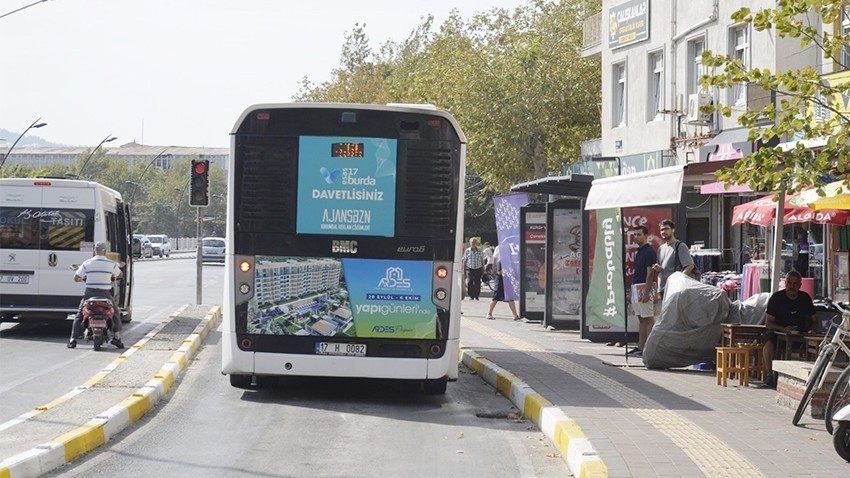 Bazı otobüs durakları kaldırıldı