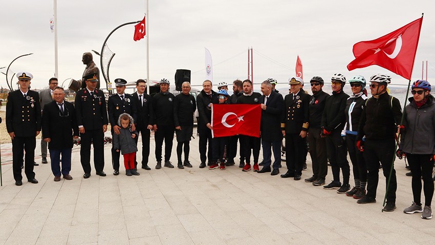 ÇABİP ve Lapseki Belediyesi’nden Atatürk'ü Anma Bisiklet Turu