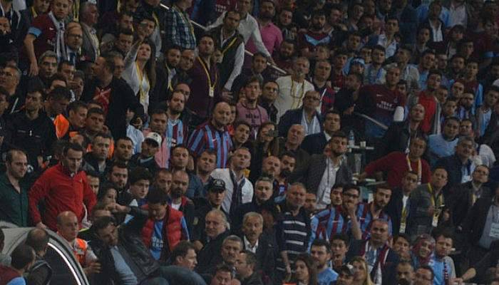 TT Arena'ya Trabzonspor taraftarları da geliyor