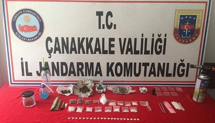 Kaza sonrası arama yapılan otomobilde uyuşturucu ele geçirildi