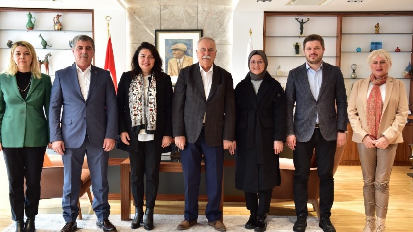 Ak Parti Belediye Başkan Adayı Jülide İskenderoğlu’ndan Başkan Gökhan’a Ziyaret