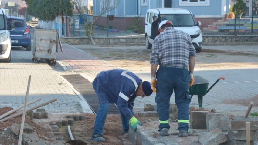 Lâpseki Belediyesi'nden Çalışmalar: İşyeri Ruhsat Denetimleri ve Sosyal Yardımlar