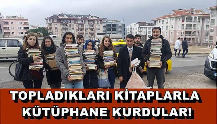 Topladıkları kitaplarla kütüphane kurdular