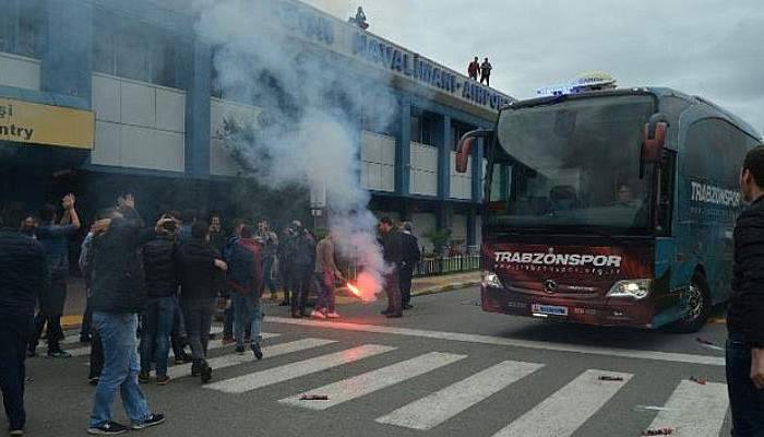 Trabzonspor'a coşkulu uğurlama