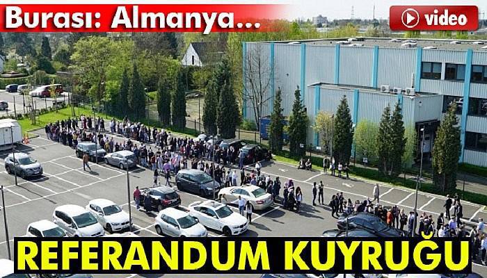 Almanya'da referandum kuyruğu