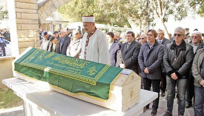 Prof. Dr. Süleyman Yalçın, Büyük Anafarta Köyü'nde toprağa verildi