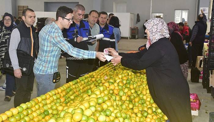 Biga’da Pazar Esnafı İçin Mobil Tahsilat Hizmeti  