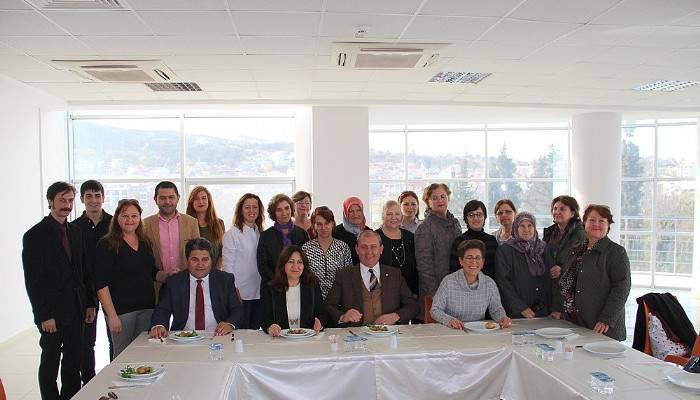 Kadın meclisinden lezzet yüklü toplantı