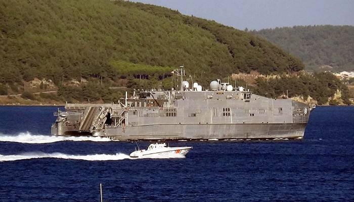 ABD hızlı transfer gemisi 'USNS Yuma', Çanakkale Boğazı'ndan geçti