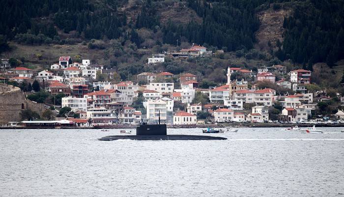 Rus denizaltısı 'Novorossiysk, Akdeniz'e iniyor