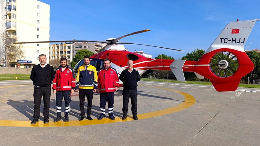 Acil Sağlık Hizmetleri Haftası'nda helikopter ambulans ekibine ziyaret