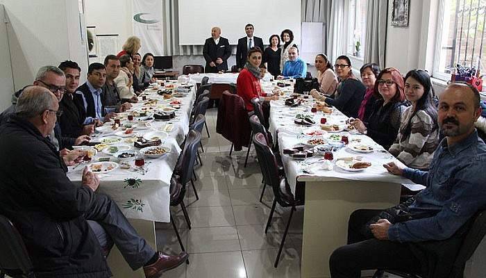 Mahalle Meclisinde Öğretmenler Günü Kutlandı