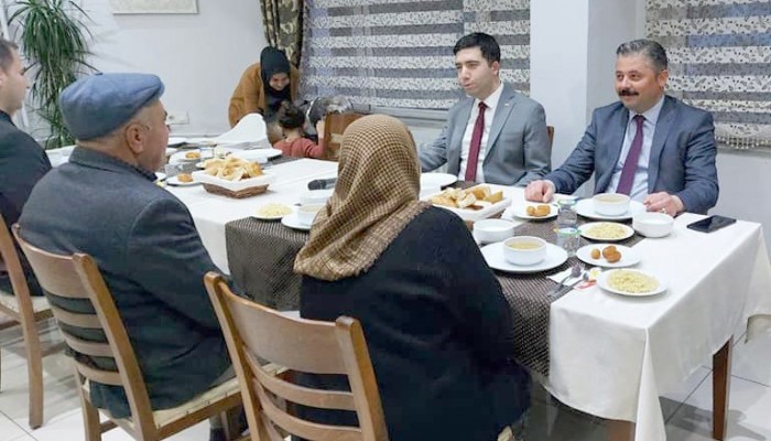 Kaymakam Taş’tan iftar yemeği