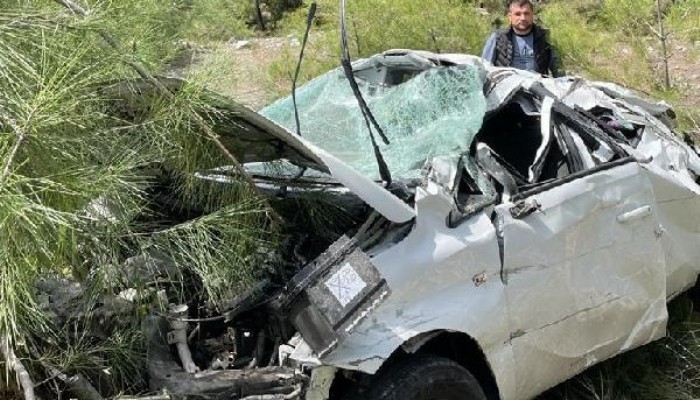 KAYIP SEHER ÖĞRETMEN, 30 SAAT SONRA KAZA YAPTIĞI OTOMOBİLDE YARALI BULUNDU