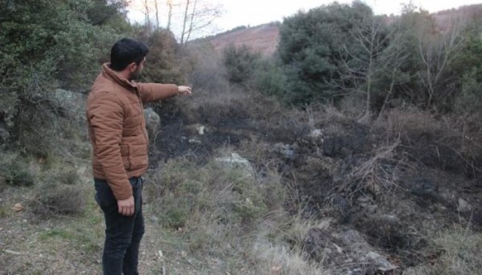 TARLASINDAN TEMİZLEDİĞİ OTLARI YAKARKEN ÇIKAN YANGINDA HAYATINI KAYBETTİ