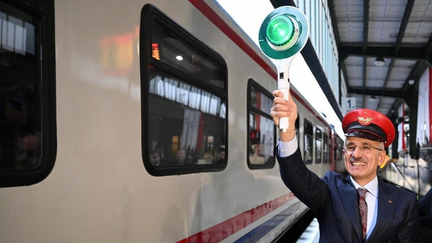 Ulaştırma ve Altyapı Bakanı Abdulkadir Uraloğlu: “140 Yolcusuyla 24 Haziran’da Ankara’dan Yola Çıkacak”