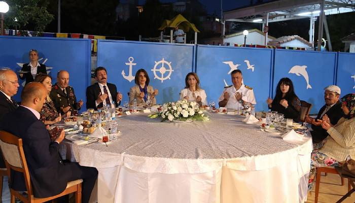 Vali Tavlı, Boğaz Komutanlığı ile iftar yaptı