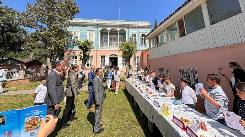 Çanakkale'de Geleceğin Yazarlarından Anlamlı Proje