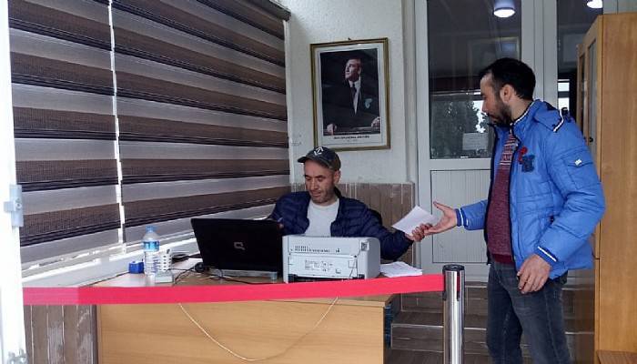 Gelibolu'da köy muhtarından her haneye 10 ton ücretsiz su