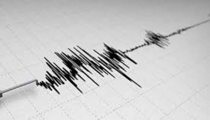  Papua Yeni Gine'de 8 büyüklüğünde deprem