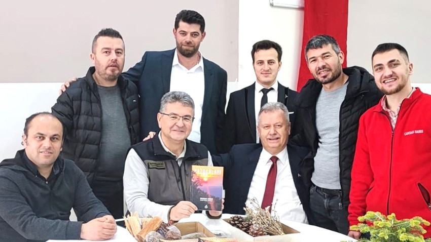  Müdür Mehmet Akkan'ın 'Kazdağları' kitabı ilgi gördü