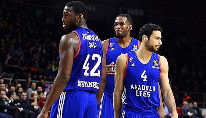  Anadolu Efes sürprize izin vermedi