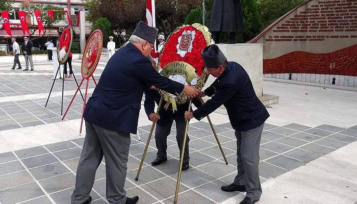 Alkışlar Vali Tavlı’ya