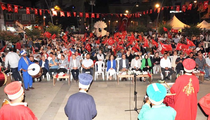 15 Temmuz Demokrasi ve Milli Birlik Günü kapsamında hükümet meydanı'nda anma programı yapıldı.