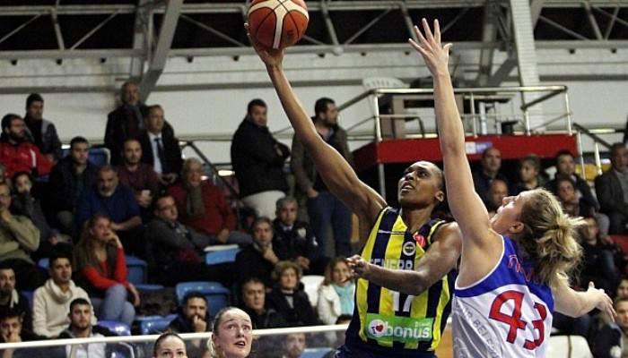  Fenerbahçe, Mersin'de rahat kazandı