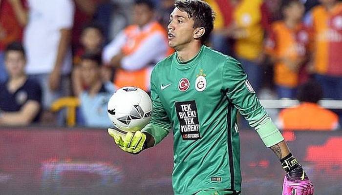  Muslera rekora hazırlanıyor