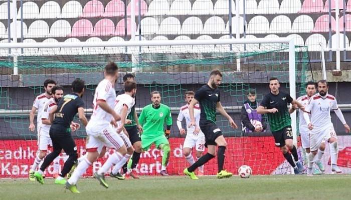  Akhisar Belediyespor çeyrek finalde