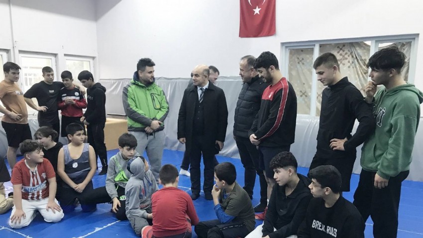 Kaymakam Nebioğlu, Şampiyona Öncesi Sporculara Moral Verdi