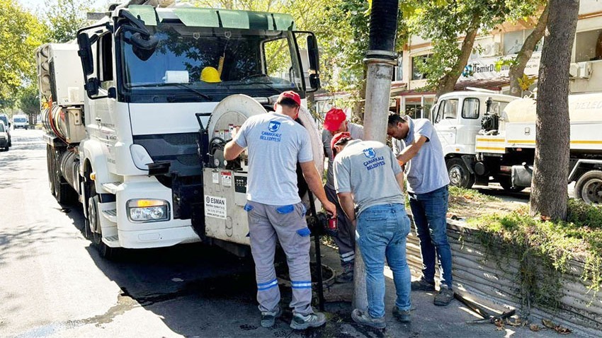 Yeni Haftayla Birlikte Detaylı Temizlik Çalışmaları Başladı