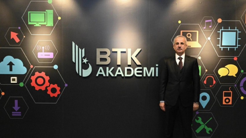 Btk Akademi Mobil Uygulamasını Kullanıma Açtık”