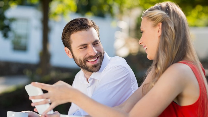 Love Bombing Nedir?