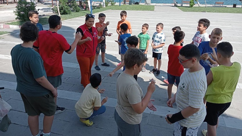 Yaz kuran kurslarında çocuklarla her türlü aktivite yapılıyor