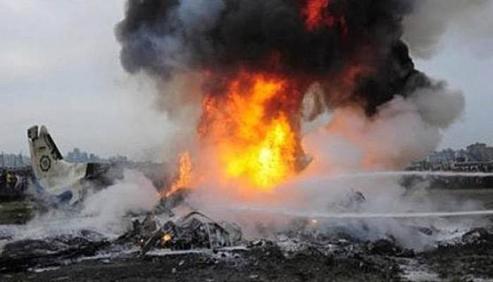  Sibirya'da askeri uçak düştü