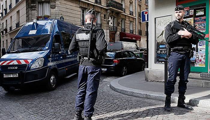  Paris’deki 'Kuzey Gar'ı tahliye edildi